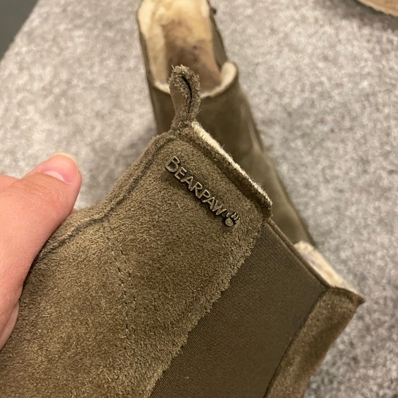 Fuzzy Short Bearpaw boots! (UGG duuuppe!) - Picture 3 of 4